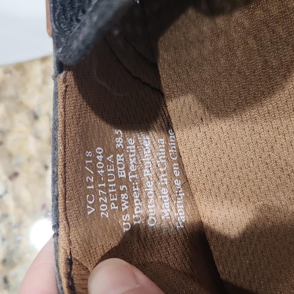 OluKai black slip on shoes - Picture 5 of 5
